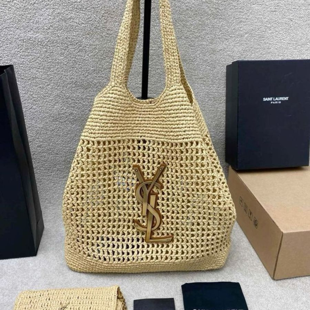 IC Bag Made Of Raffia
