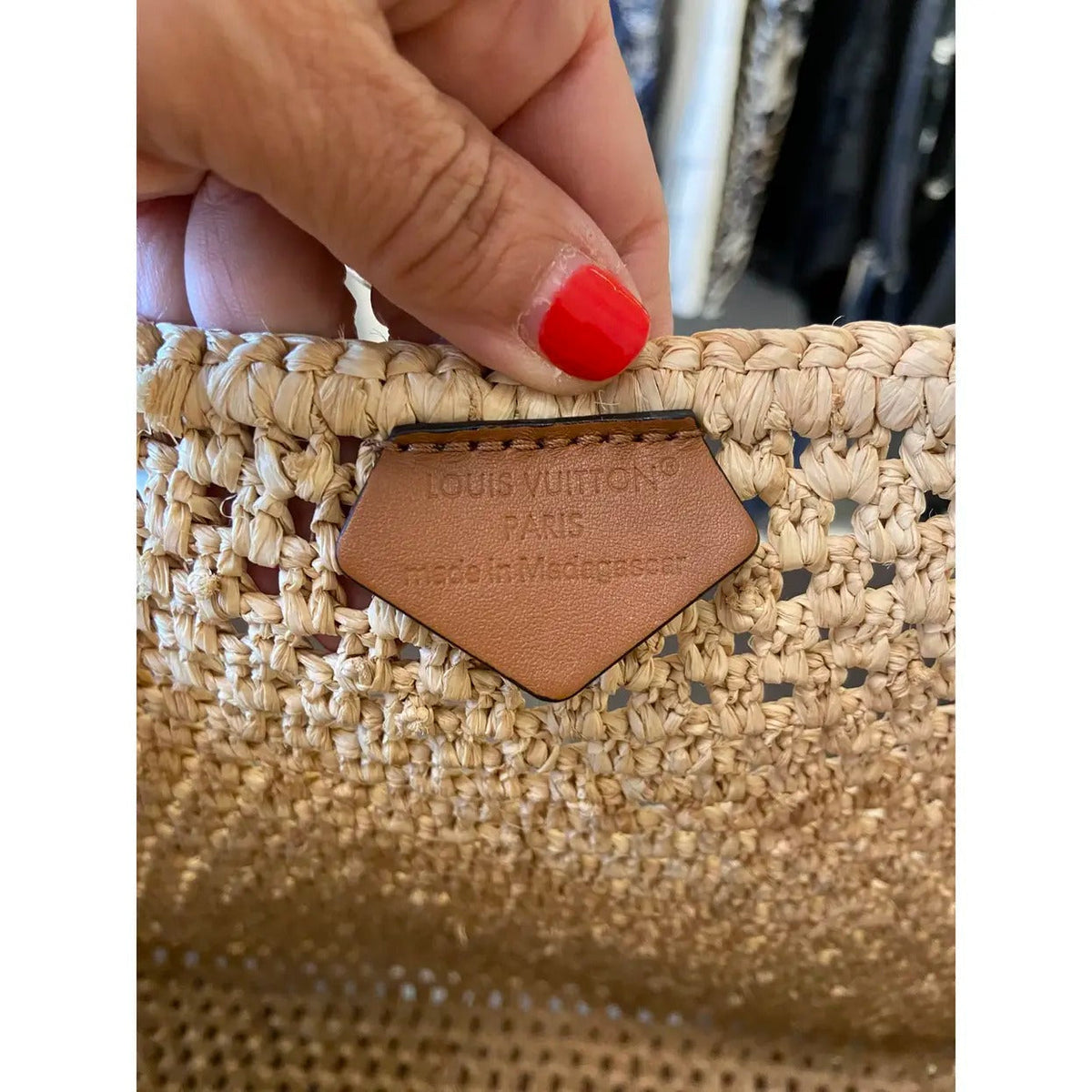 LV Onthego Mm Handbag Made Of Raffia By The Pool