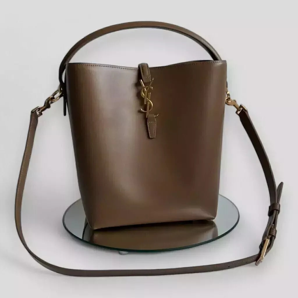 SL Le 37 Bucket Bag In Glossy Leather