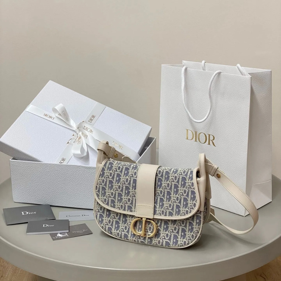 DR 30 Montaigne Medium Bag