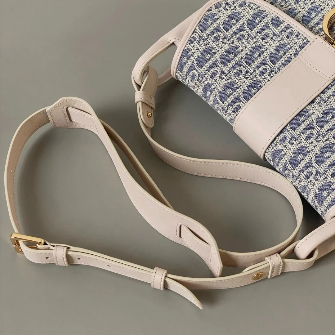 DR 30 Montaigne Medium Bag