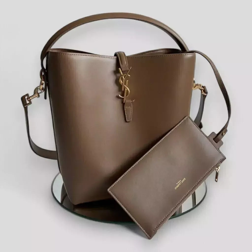 SL Le 37 Bucket Bag In Glossy Leather