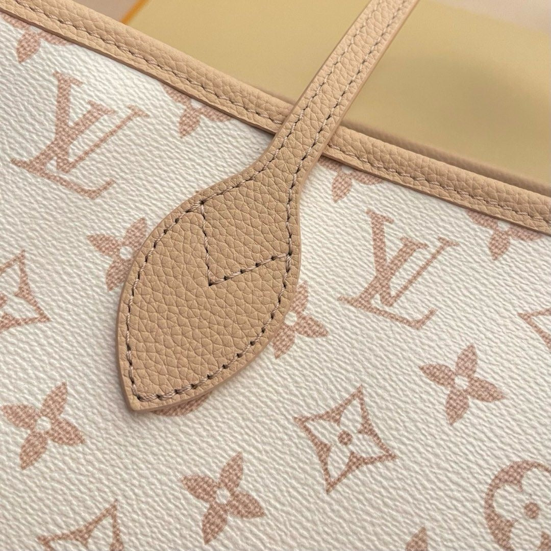 LV Neverfull Mm Reversible Bag